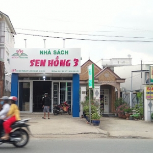 Nhà sách Sen Hồng 3